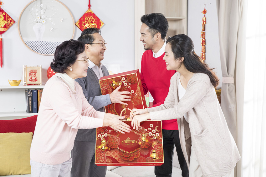 Gợi ý set quà Tết 2026 ý nghĩa cho cha mẹ, người thân và sếp