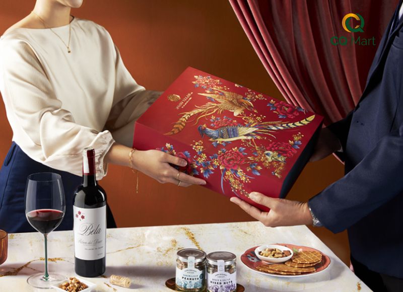 Tết uống rượu gì? Gợi ý chọn rượu phù hợp dịp năm mới