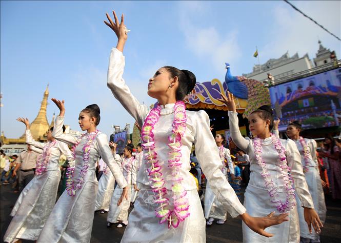 tết té nước ở myanmar